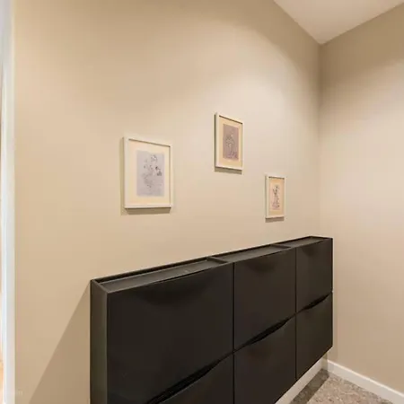 Around The Globe * Warna