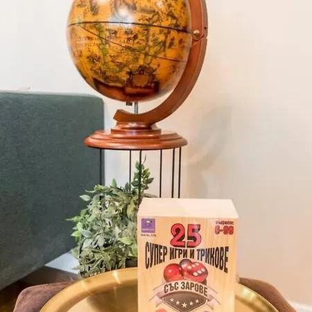 Around The Globe アパート ヴァルナ
